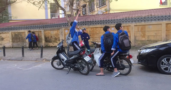 Tại sao không nên cho học sinh sử dụng xe máy trên 50cc?